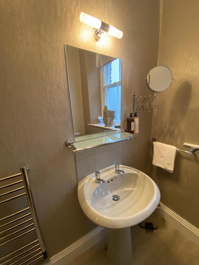Merewyke Boutique Luxury Family Apartment Sleeps 4 , Central Location Windermere Ngoại thất bức ảnh